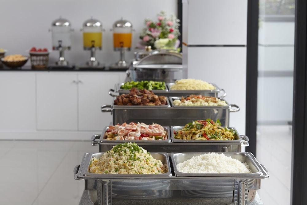Anya Nana At Sukhumvit Bangkok Hotel Ngoại thất bức ảnh